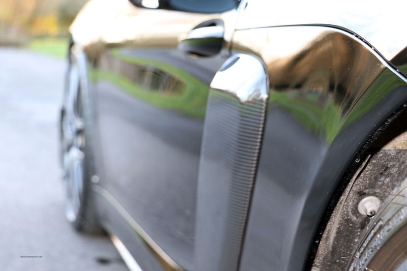 Porsche Cayman 718 GT4RS Weissach