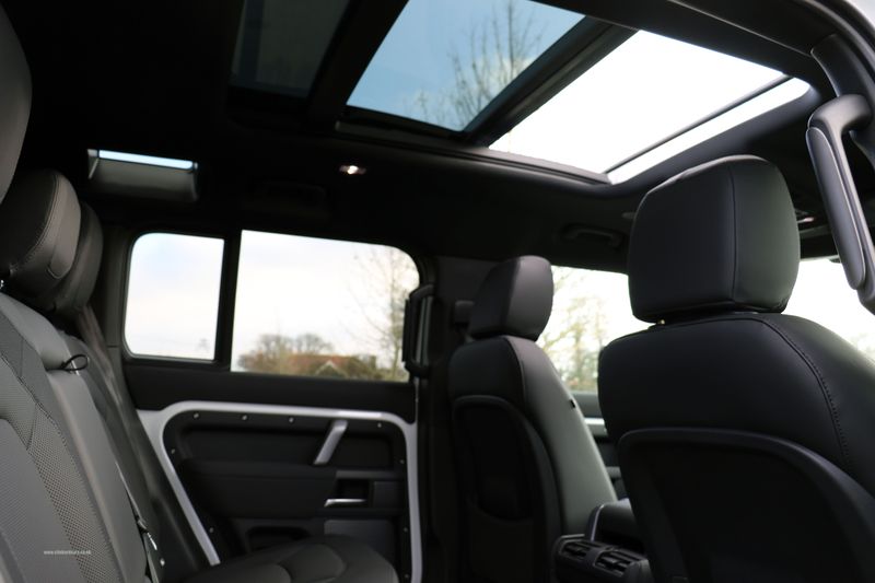 Landrover Defender 110 D250 3.0 AWD X-Dynamic S