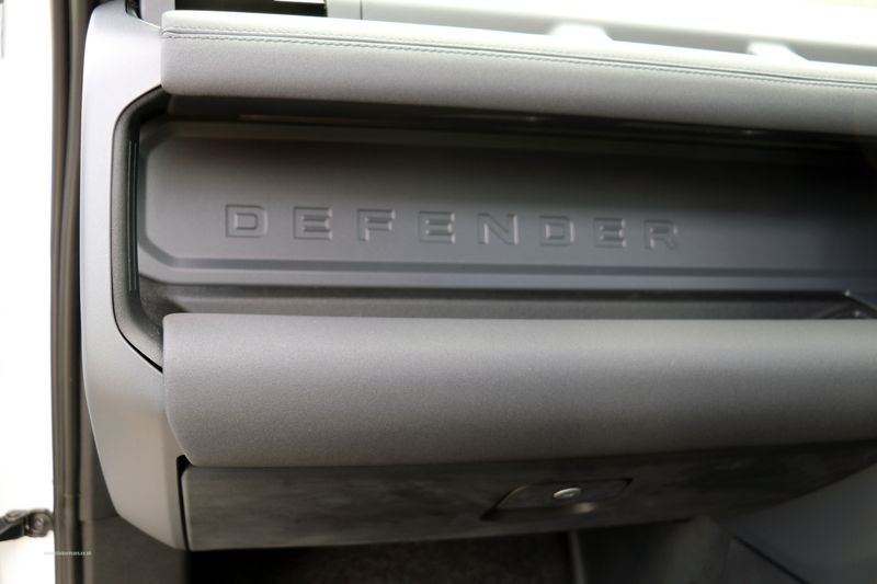 Landrover Defender 110 D250 3.0 AWD X-Dynamic S