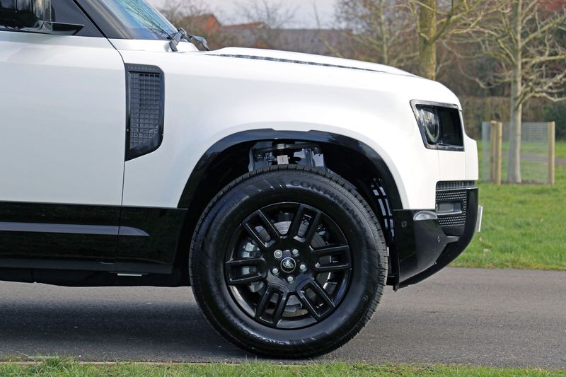 Landrover Defender 110 D250 3.0 AWD X-Dynamic S