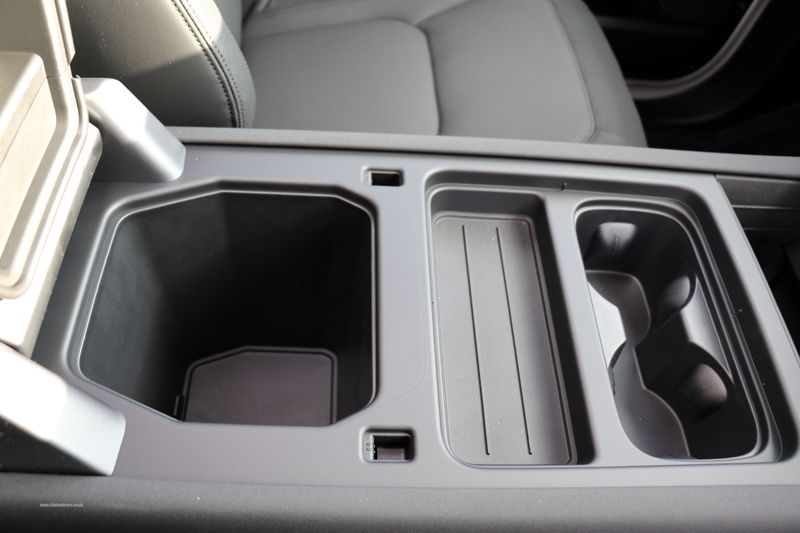 Landrover Defender 110 D250 3.0 AWD X-Dynamic S