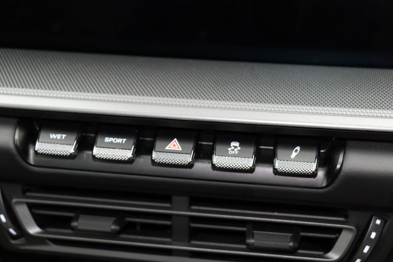 Porsche 992 Carrera PDK