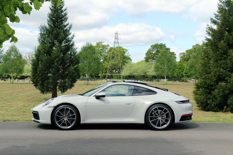 Porsche 992 Carrera PDK