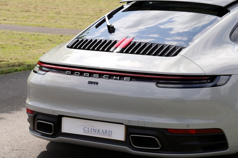 Porsche 992 Carrera PDK