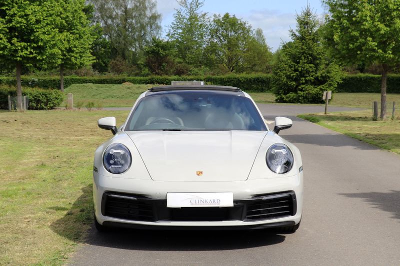 Porsche 992 Carrera PDK