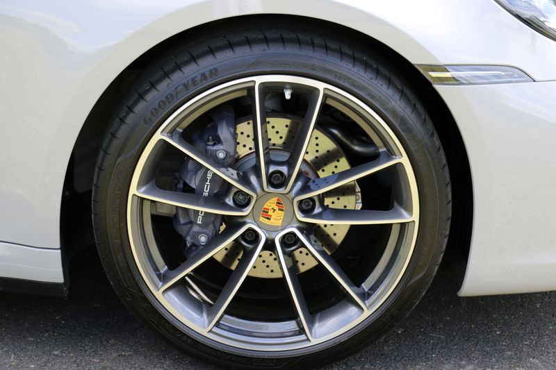 Porsche 992 Carrera PDK