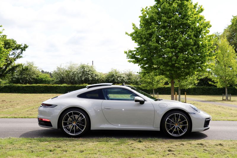 Porsche 992 Carrera PDK