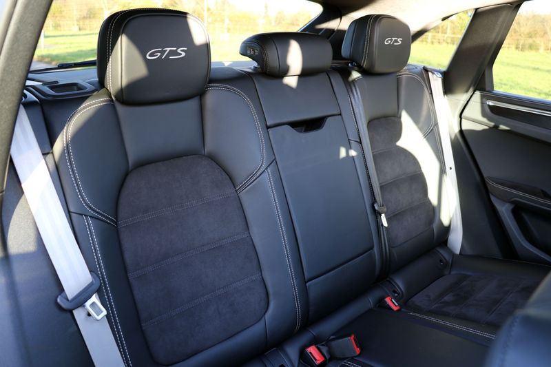 Porsche Macan GTS PDK