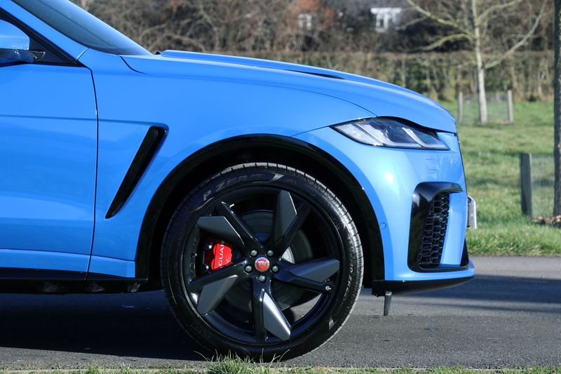 Jaguar F Pace 5.0 P550 SVR Quickshift