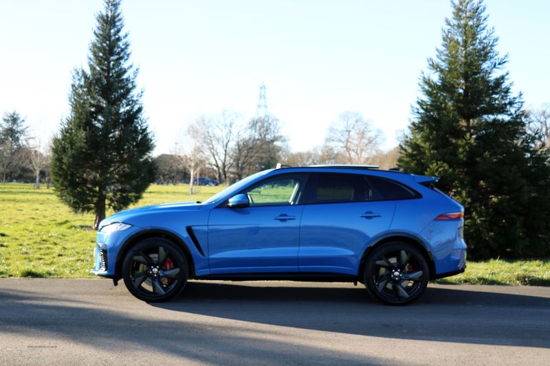 Jaguar F Pace 5.0 P550 SVR Quickshift