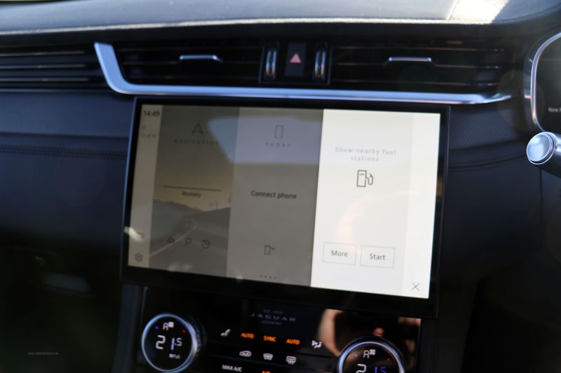 Jaguar F Pace 5.0 P550 SVR Quickshift