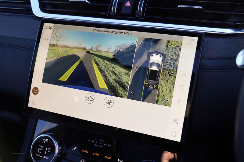 Jaguar F Pace 5.0 P550 SVR Quickshift