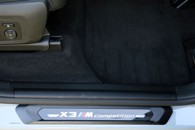 BMW X3M Competition