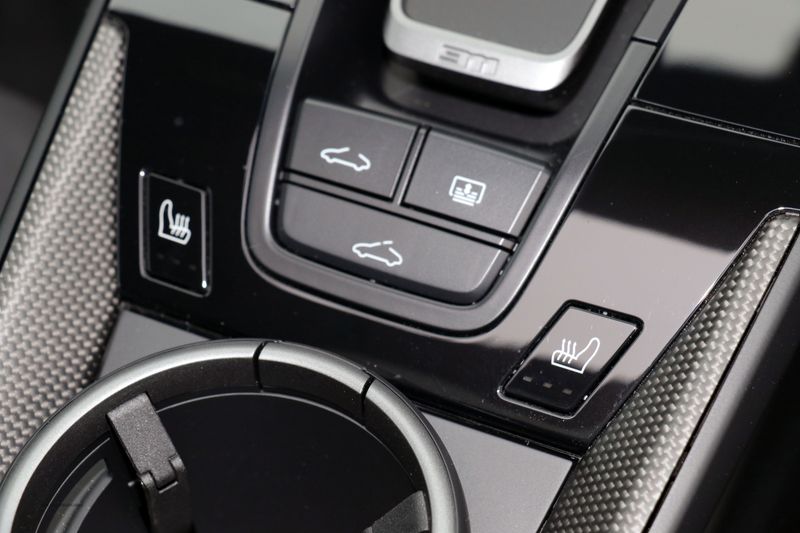 Porsche Carrera GTS Coupe PDK