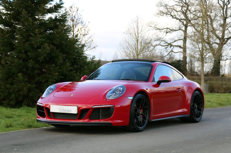 Porsche 911 GTS Coupe PDK