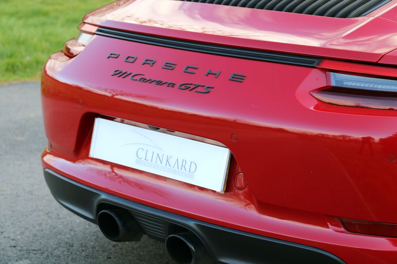 Porsche 911 GTS Coupe PDK