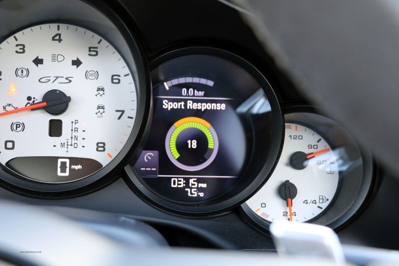 Porsche 911 GTS Coupe PDK