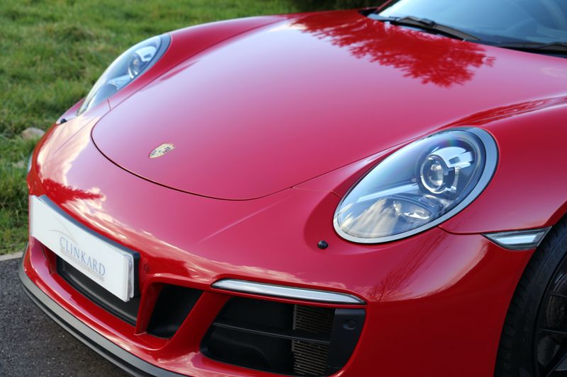 Porsche 911 GTS Coupe PDK