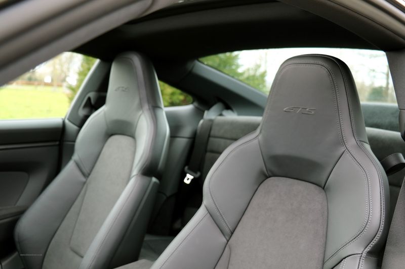 Porsche 992 Carrera GTS PDK