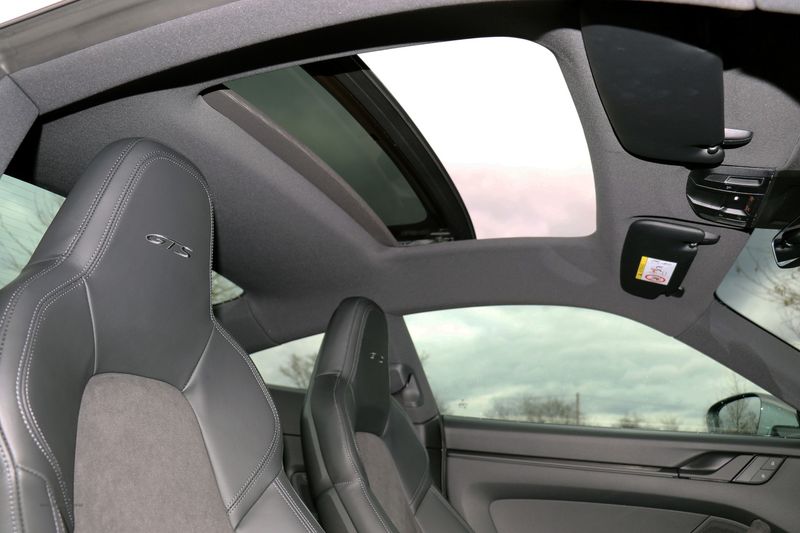 Porsche 992 Carrera GTS PDK