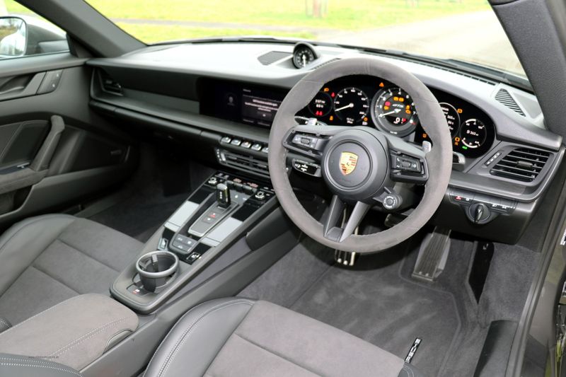 Porsche 992 Carrera GTS PDK