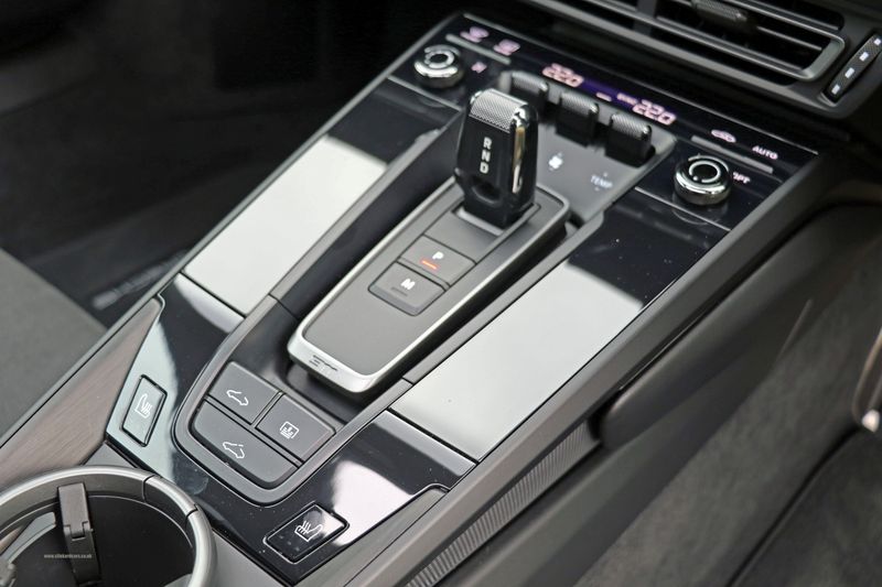 Porsche 992 Carrera GTS PDK