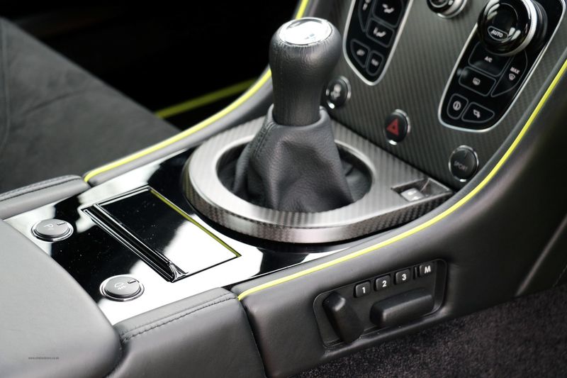 Aston Martin V8 Vantage AMR 4.7