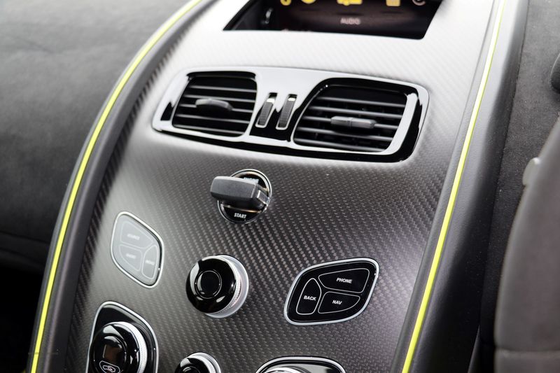 Aston Martin V8 Vantage AMR 4.7