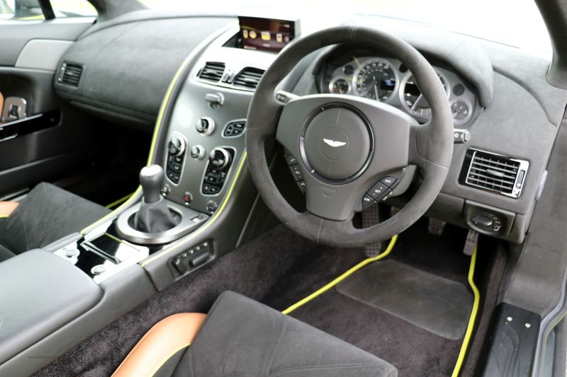 Aston Martin V8 Vantage AMR 4.7