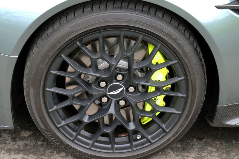 Aston Martin V8 Vantage AMR 4.7