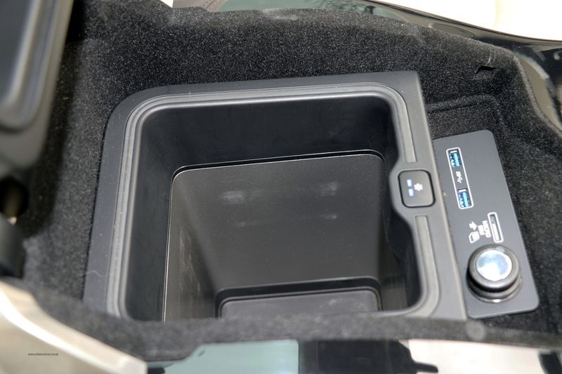 Range Rover LWB 5.0 Supercharged Autobiography