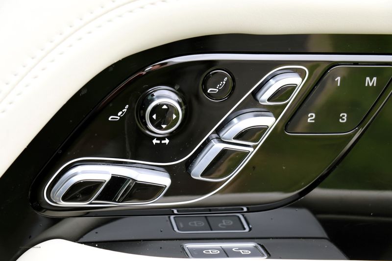 Range Rover LWB 5.0 Supercharged Autobiography