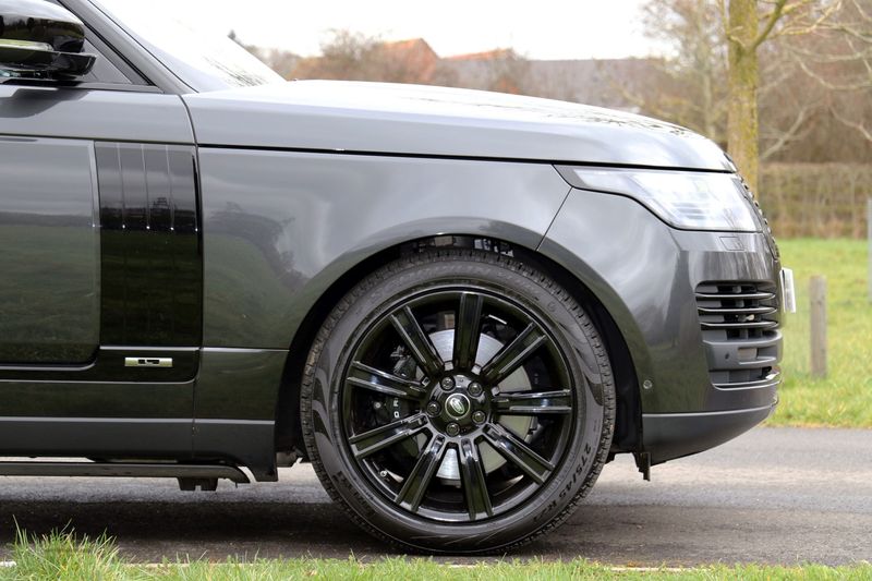 Range Rover LWB 5.0 Supercharged Autobiography