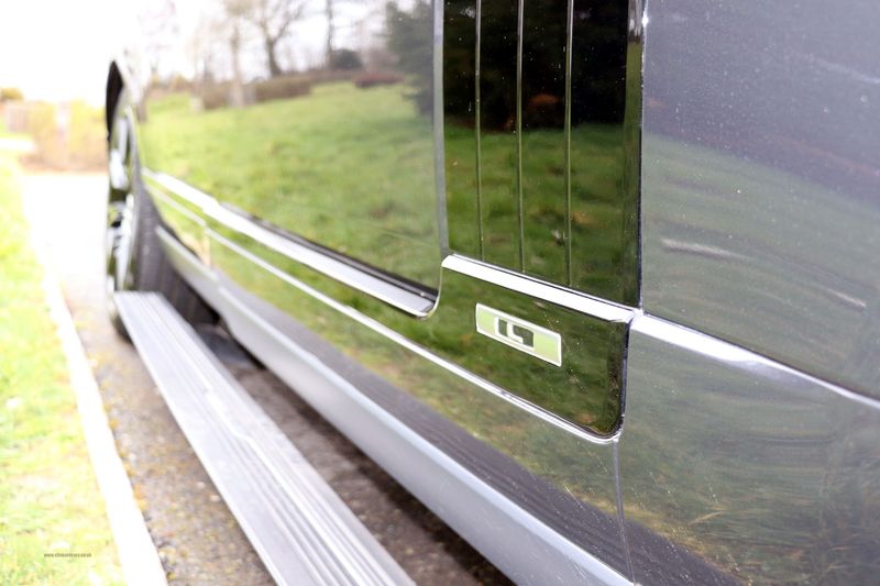 Range Rover LWB 5.0 Supercharged Autobiography