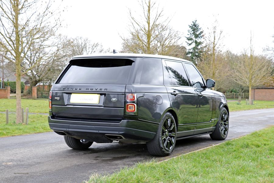 Range Rover LWB 5.0 Supercharged Autobiography