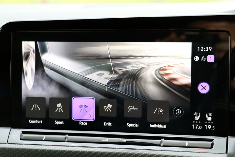 Volkswagen Golf R 20 Years Special Edition 5 Door DSG