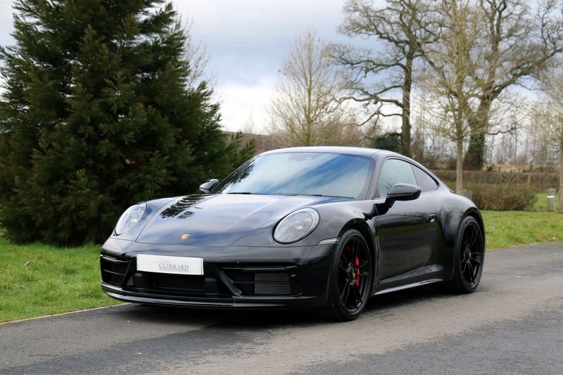 Porsche Carrera GTS Coupe PDK