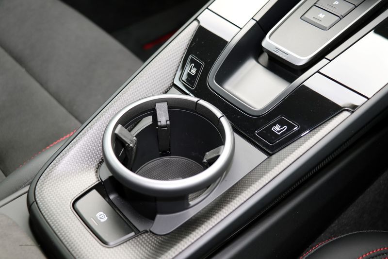 Porsche Carrera GTS Coupe PDK