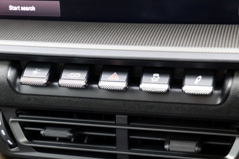 Porsche Carrera GTS Coupe PDK