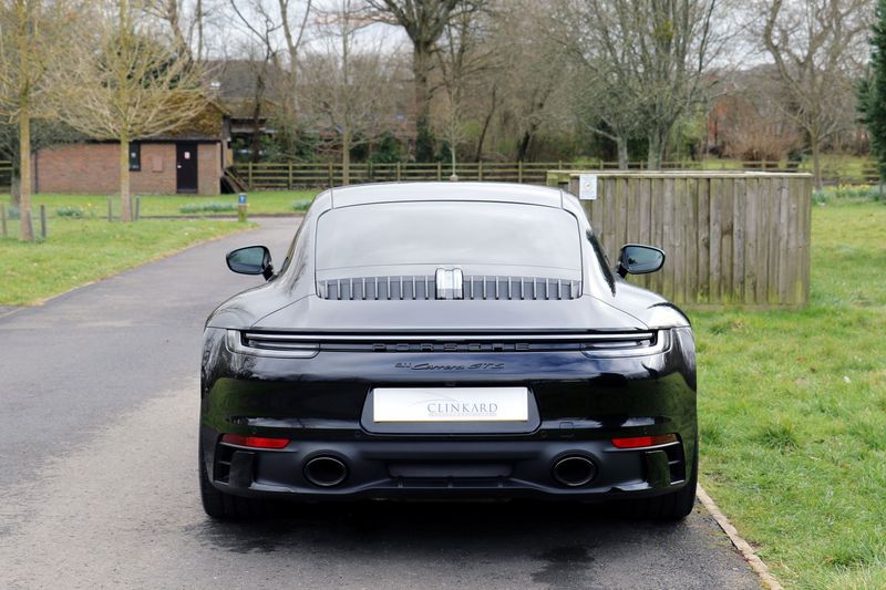 Porsche Carrera GTS Coupe PDK
