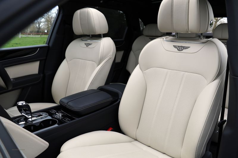 Bentley Bentayga V8 Black and Centenary Edition