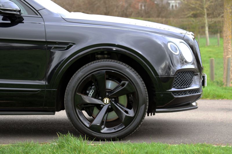 Bentley Bentayga V8 Black and Centenary Edition