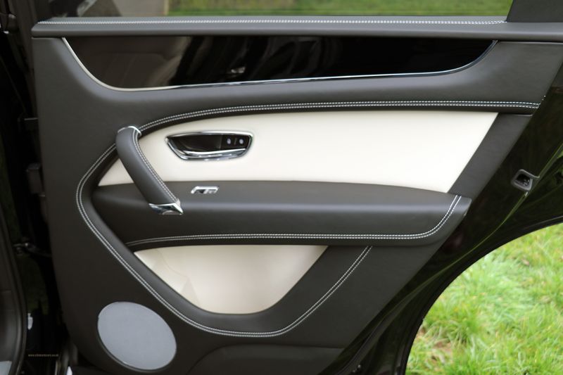 Bentley Bentayga V8 Black and Centenary Edition