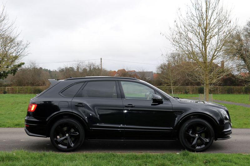 Bentley Bentayga V8 Black and Centenary Edition