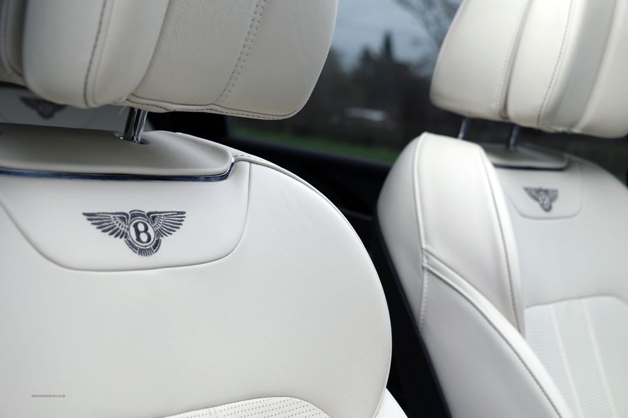 Bentley Bentayga V8 Black and Centenary Edition