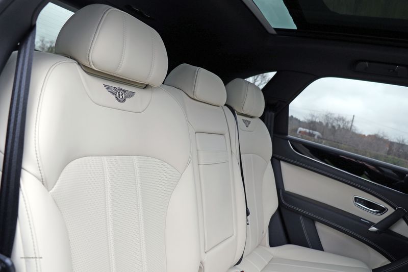 Bentley Bentayga V8 Black and Centenary Edition