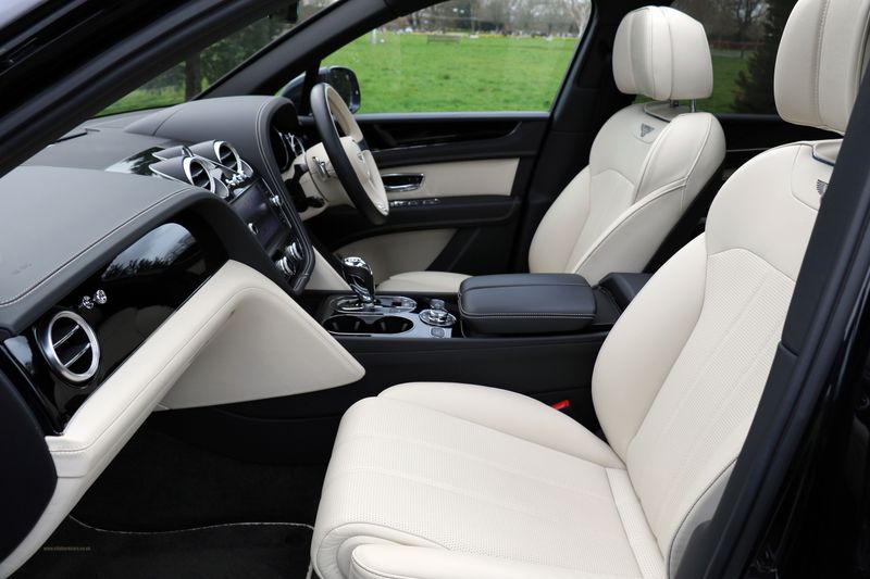 Bentley Bentayga V8 Black and Centenary Edition