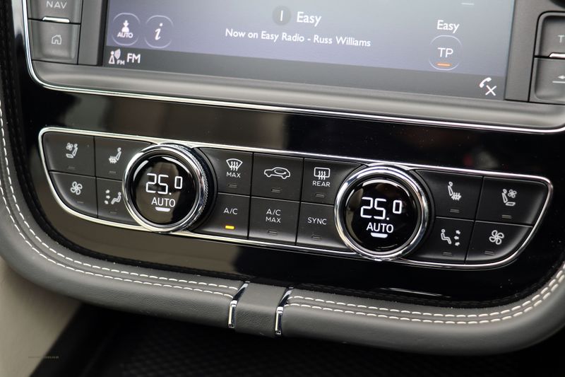 Bentley Bentayga V8 Black and Centenary Edition