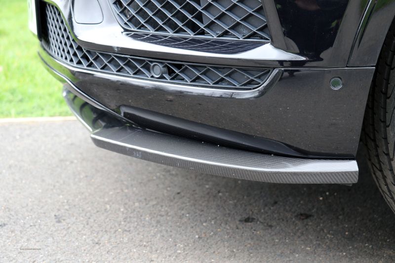 Bentley Bentayga V8 Black and Centenary Edition