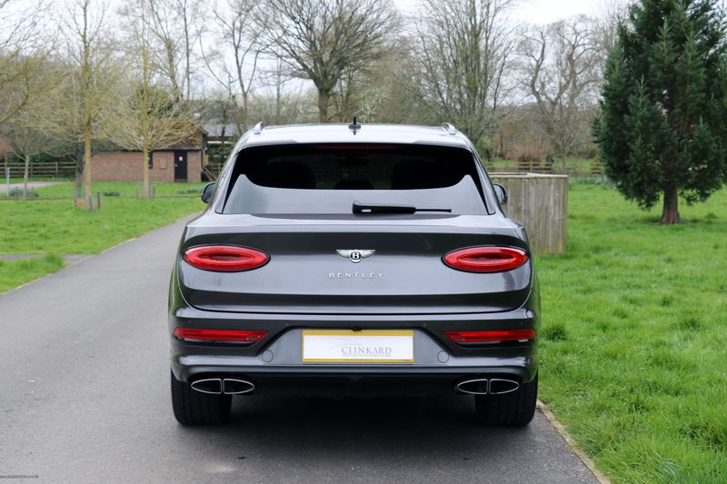 Bentley Bentayga Outdoor Pursuits Collection 3.0 TFSi V6 17.3kWh Hybrid